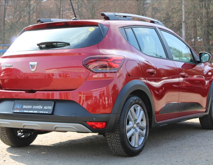 Dacia Sandero Hatchback 999,0 67 kw