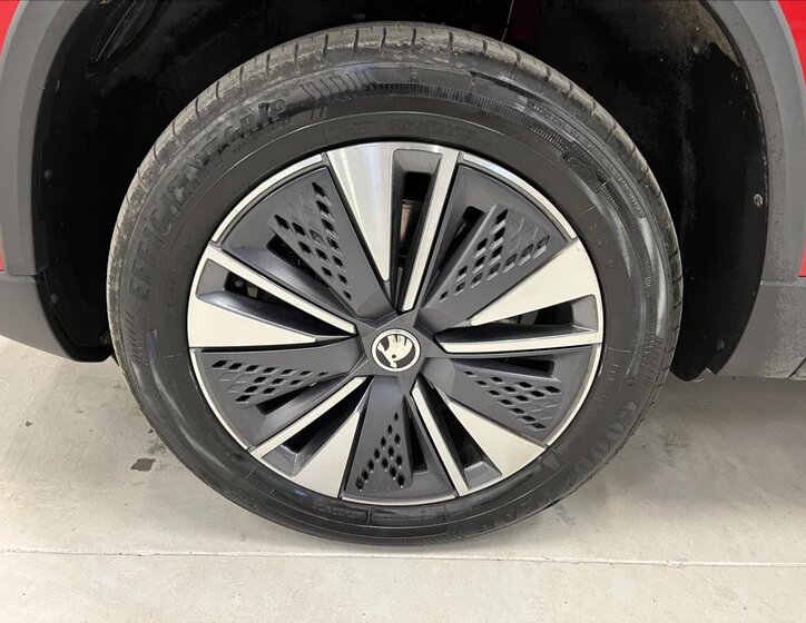 Škoda Karoq SUV 1,5 l 110 kw