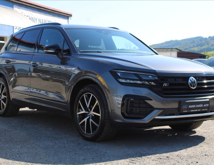 Volkswagen Touareg 3