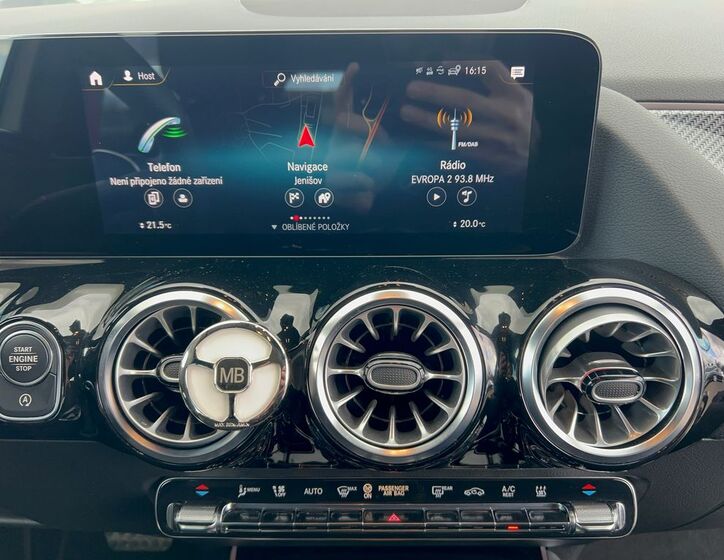 Mercedes-Benz GLA 19