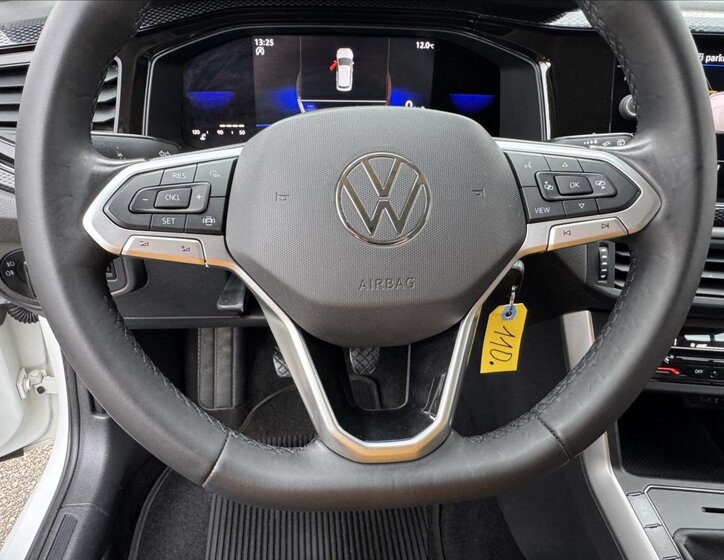 Volkswagen Polo Hatchback 999,0 70 kw