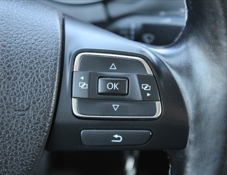 Volkswagen Golf Kombi 2,0 l 103 kw