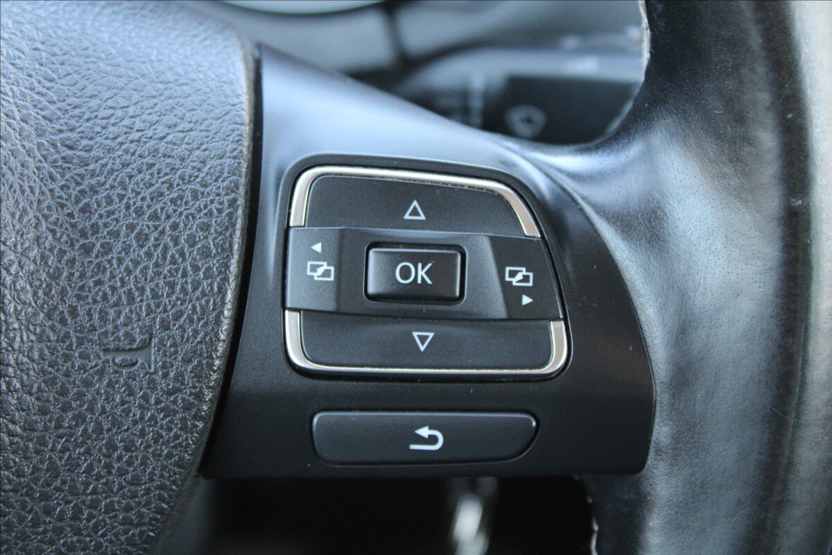 Volkswagen Golf Kombi 2,0 l 103 kw