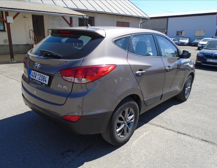 Hyundai ix35 SUV / Terénní 1,6 l 99 kw
