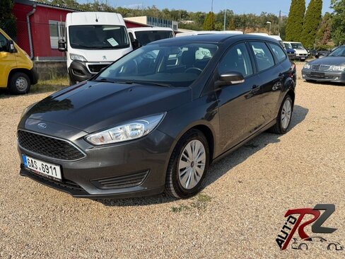 Ford Focus Kombi 999,0 74 kw