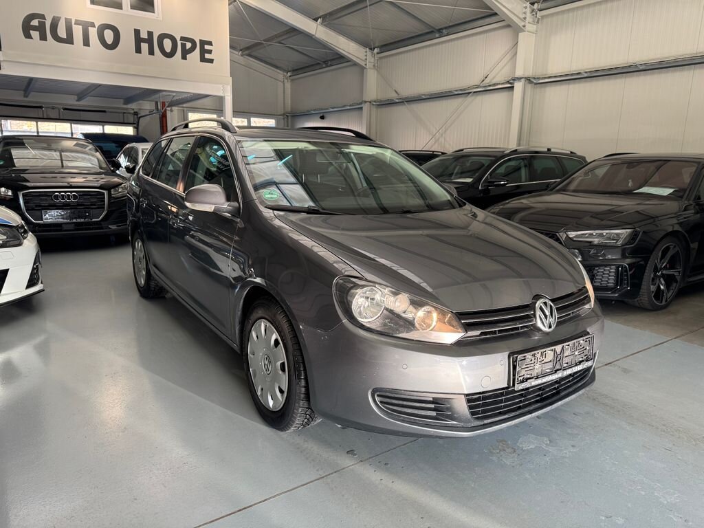 Volkswagen Golf Kombi 1,6 l 77 kw