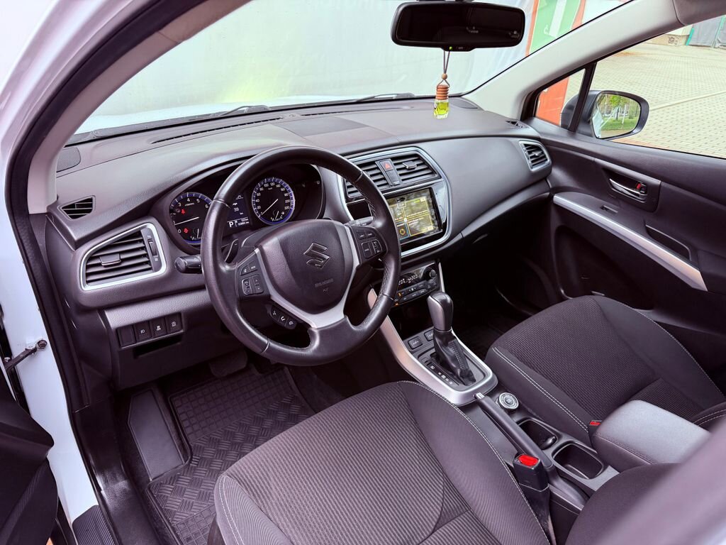 Suzuki SX4 S-Cross SUV / Terénní 1,4 l 103 kw