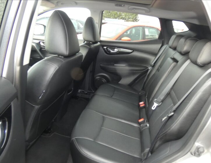 Nissan Qashqai SUV / Terénní 1,2 l 85 kw