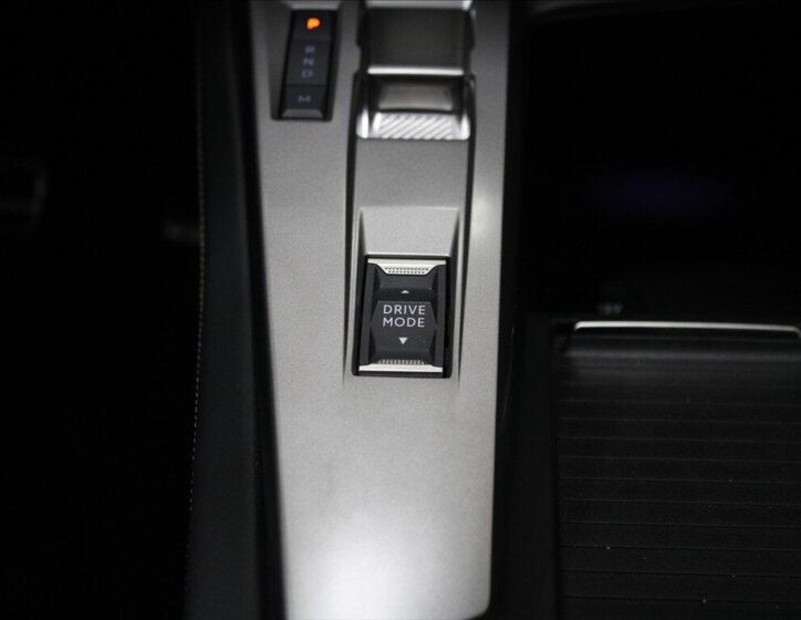 Peugeot 308 Kombi 1,2 l 96 kw