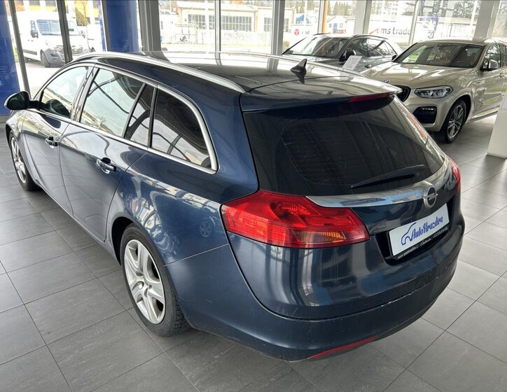 Opel Insignia Kombi 2,0 l 96 kw