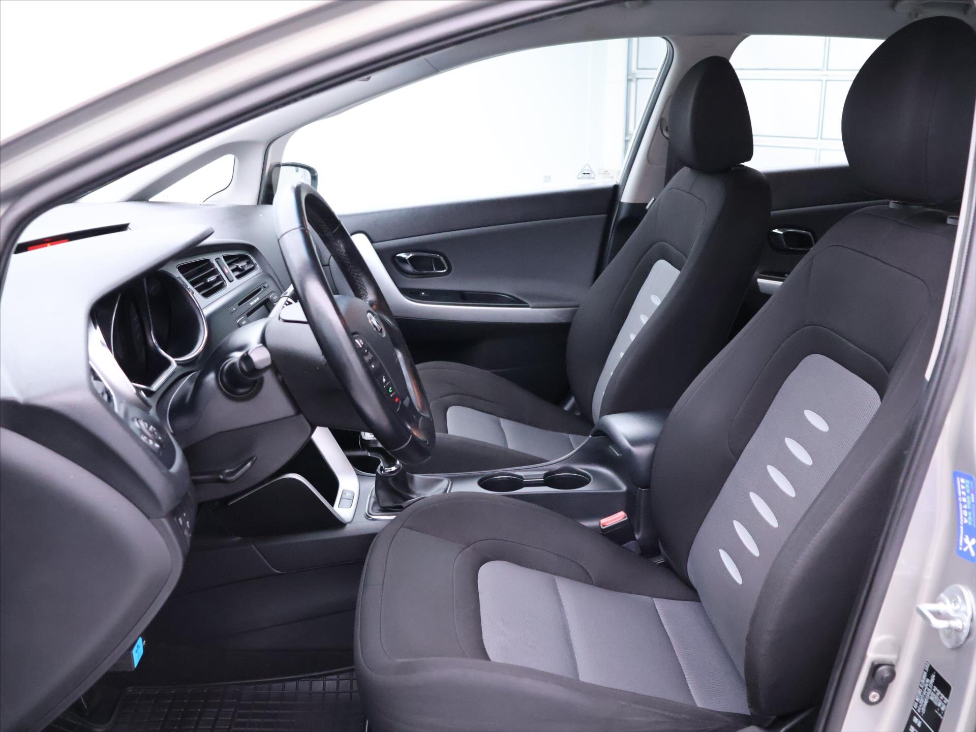 KIA Ceed Hatchback 1,6 l 99 kw