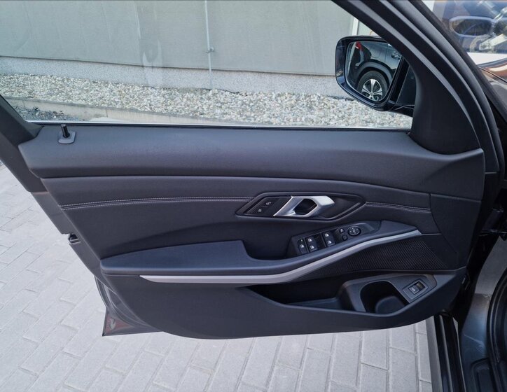 BMW Řada 3 Kombi 2,0 l 110 kw