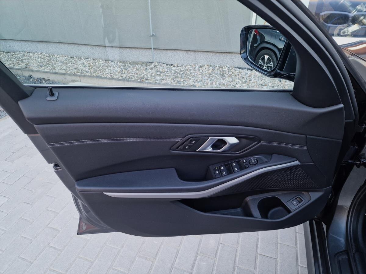 BMW Řada 3 Kombi 2,0 l 110 kw