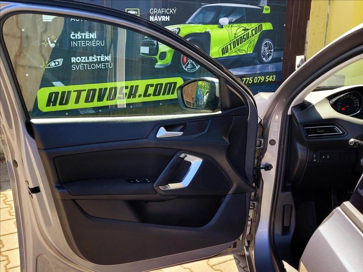 Peugeot 308 Kombi 1,2 l 96 kw