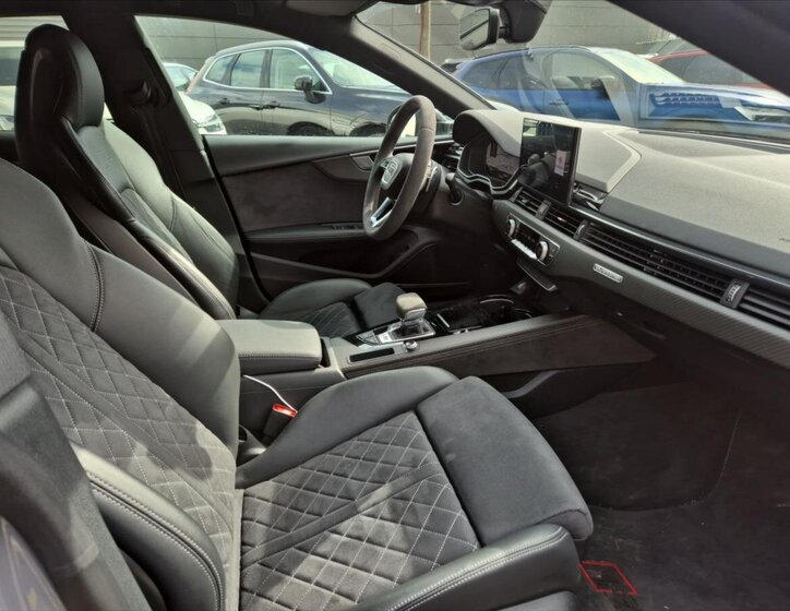 Audi RS 5 Hatchback 2,9 l 331 kw