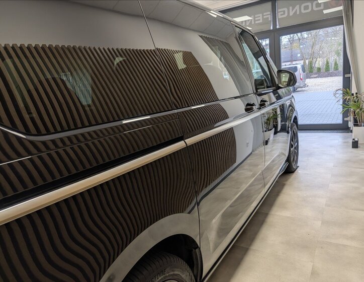 Volkswagen Multivan VAN / Minibus 1,5 l 180 kw