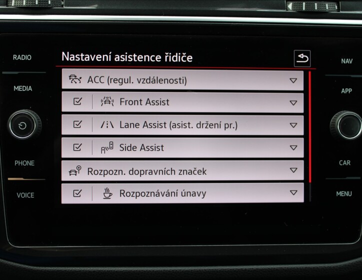 Volkswagen Tiguan 16