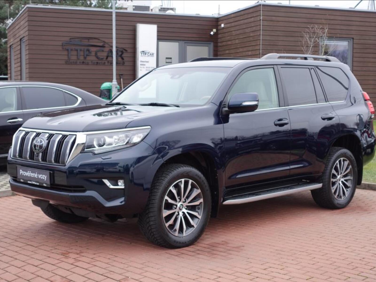 Toyota Land Cruiser 1