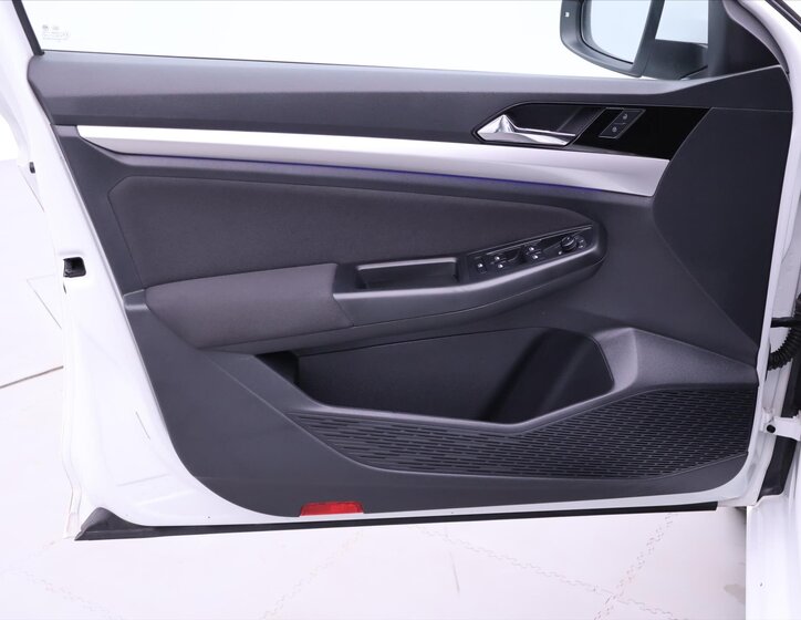 Volkswagen Bora Sedan 0,0 100 kw