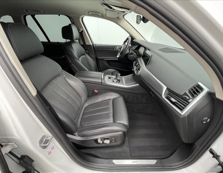 BMW X5 SUV 3,0 l 245 kw