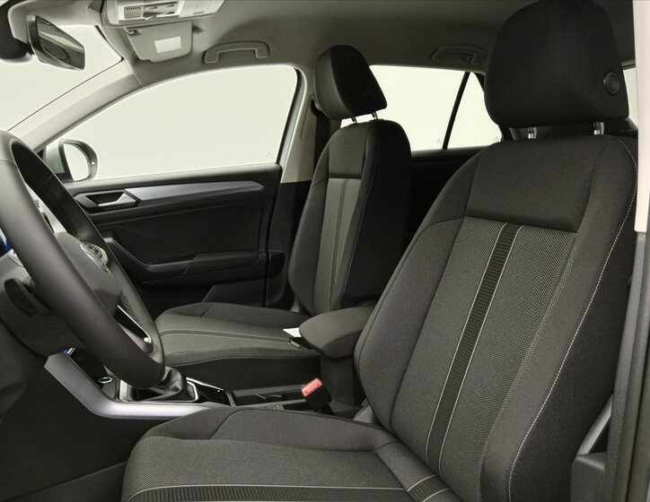 Volkswagen T-Roc SUV / Terénní 1,5 l 110 kw