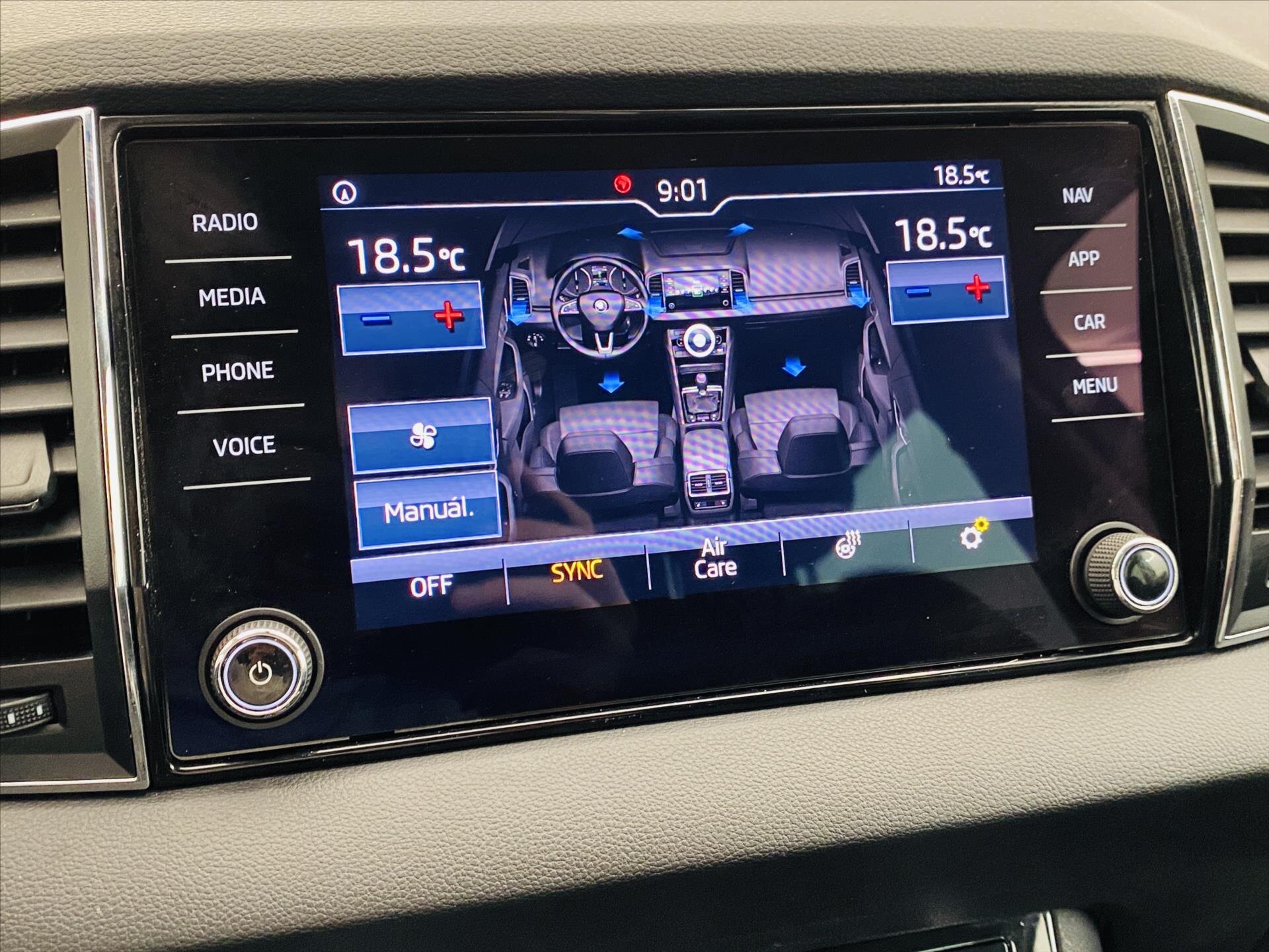 Škoda Karoq SUV / Terénní 1,5 l 110 kw