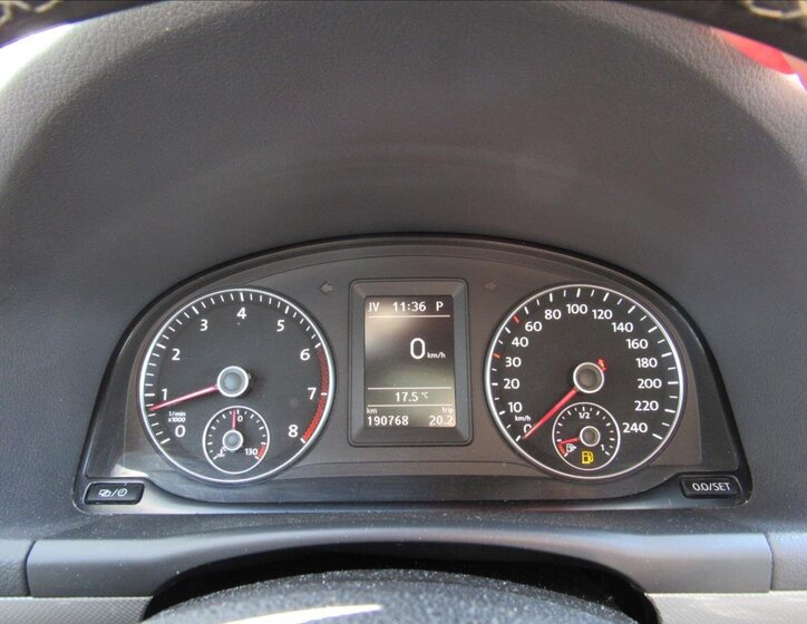 Volkswagen Touran Kombi 1,4 l 103 kw