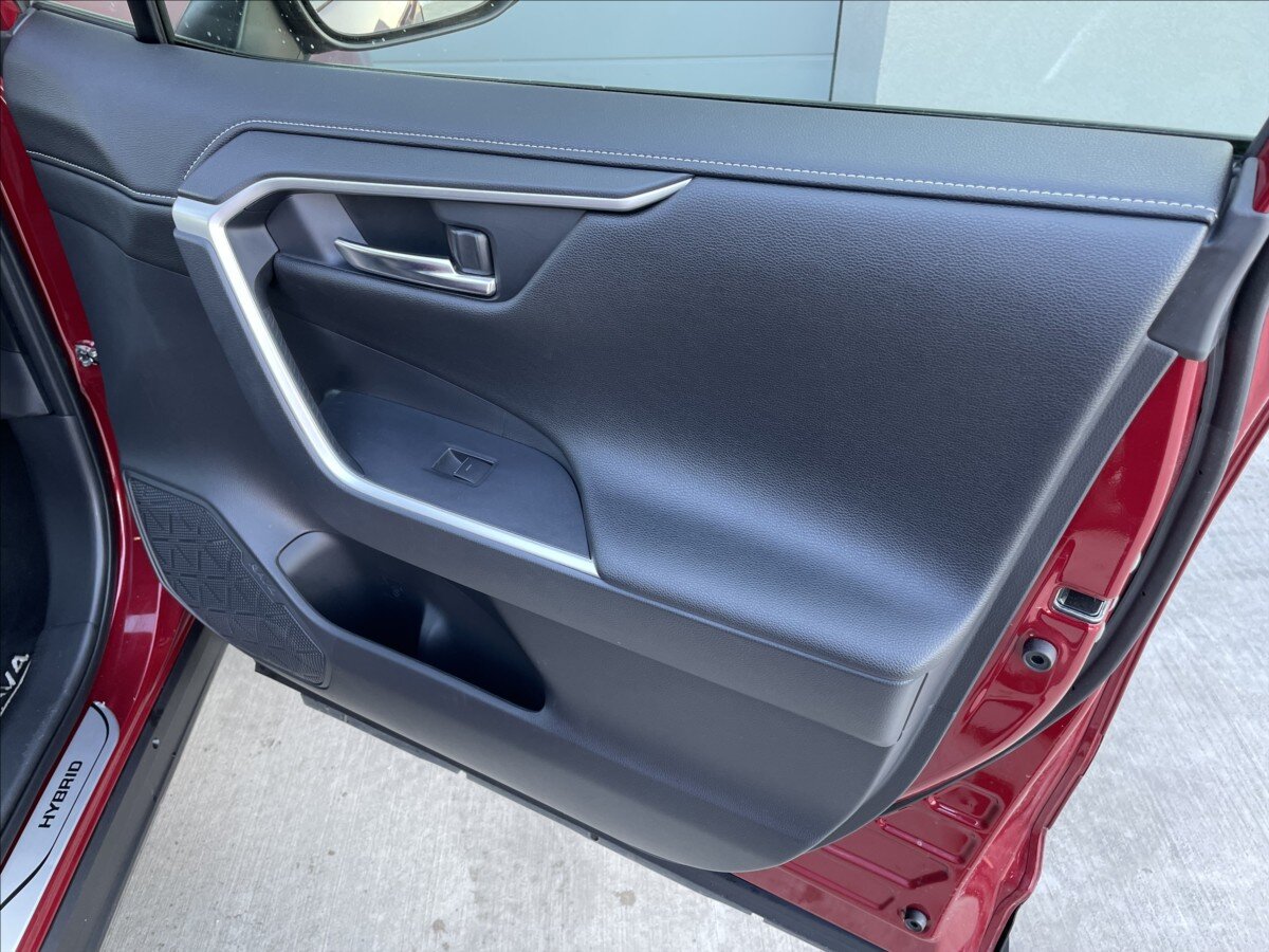 Toyota RAV4 Kombi 2,5 l 163 kw