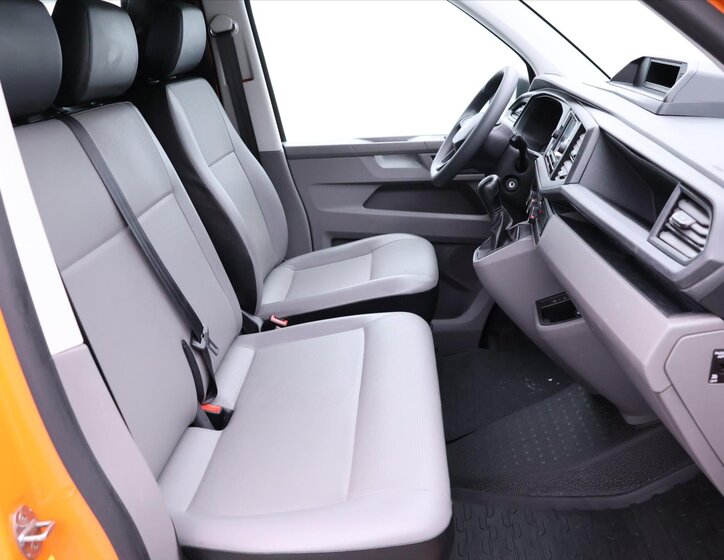 Volkswagen Transporter 11