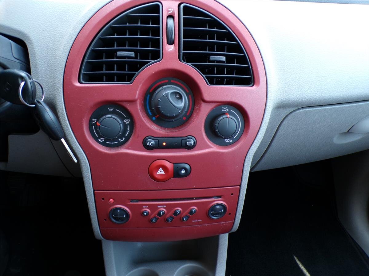 Renault Modus Hatchback 1,1 l 55 kw