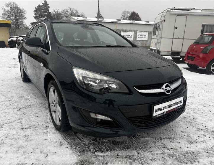 Opel Astra 8