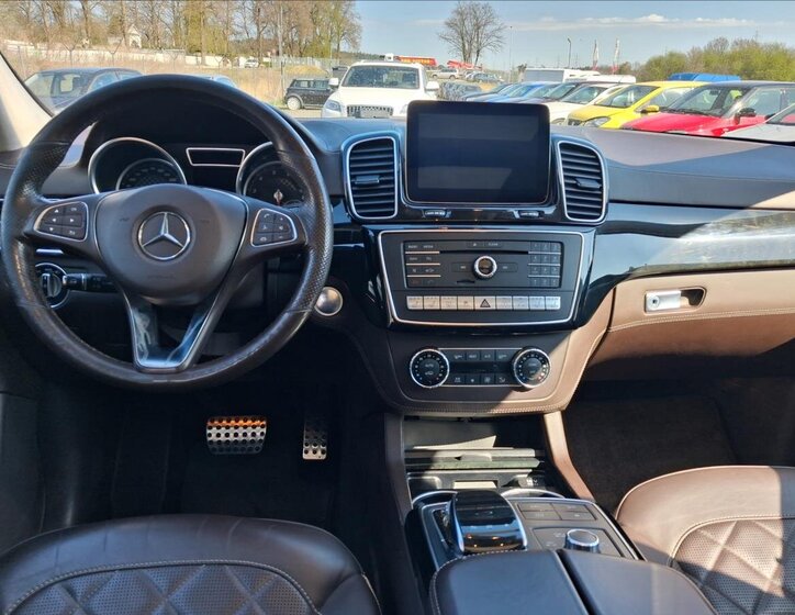 Mercedes-Benz GLE Kombi 3,0 l 270 kw