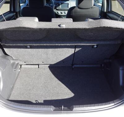 Toyota Yaris 14