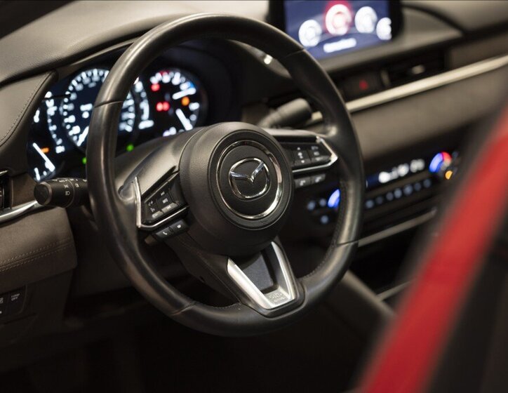 Mazda 6 Sedan / Limuzína 2,5 l 143 kw