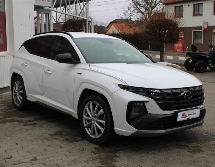 Hyundai Tucson SUV 1,6 l 110 kw