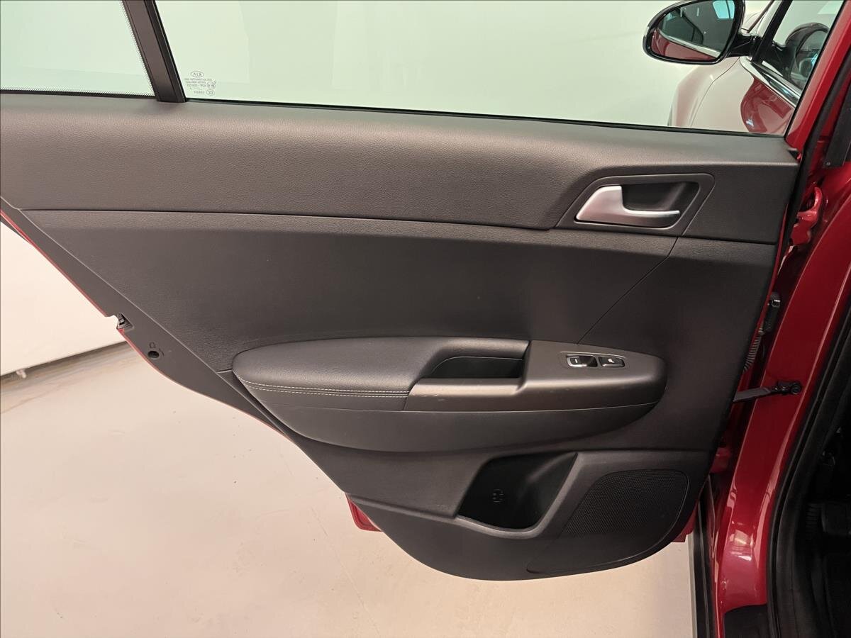 KIA Sportage SUV 2,0 l 136 kw