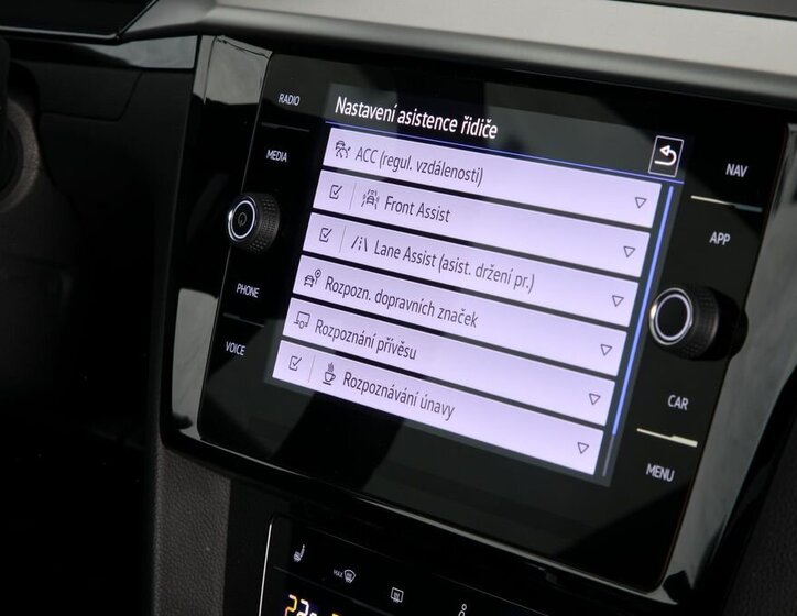 Volkswagen Arteon Liftback 2,0 l 206 kw