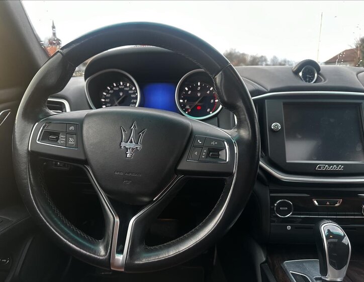 Maserati Ghibli Sedan 3,0 l 202 kw