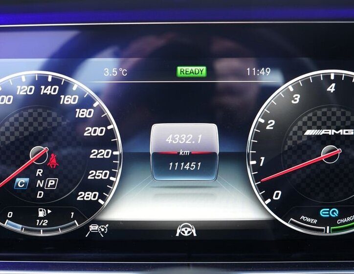 Mercedes-Benz Třídy E 37