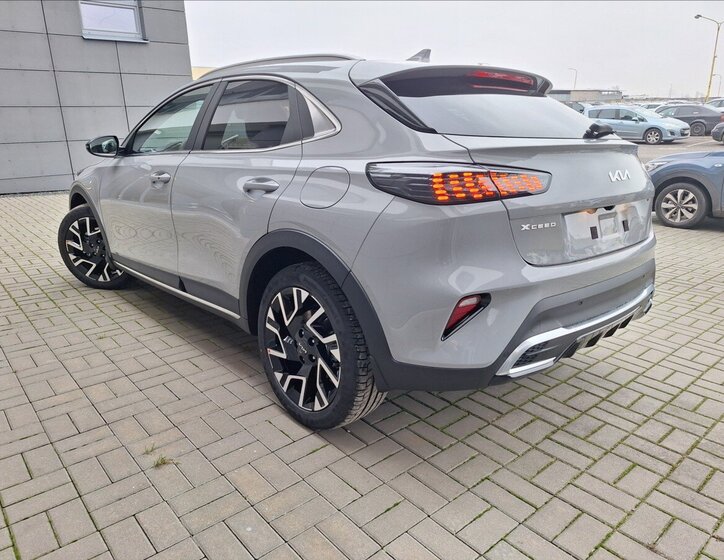 KIA XCeed 5