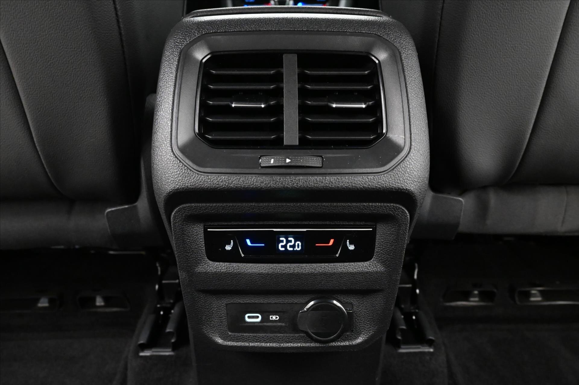 Seat Tarraco SUV / Terénní 2,0 l 147 kw