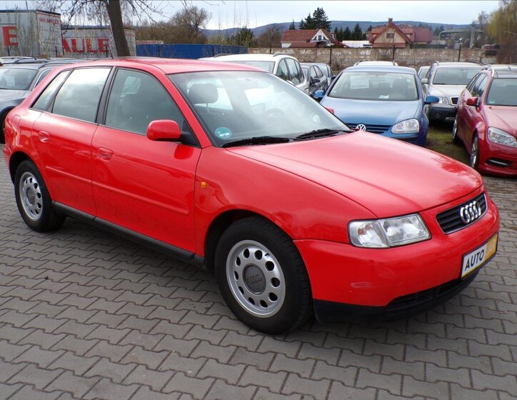 Audi A3 Hatchback 1,6 l 74 kw