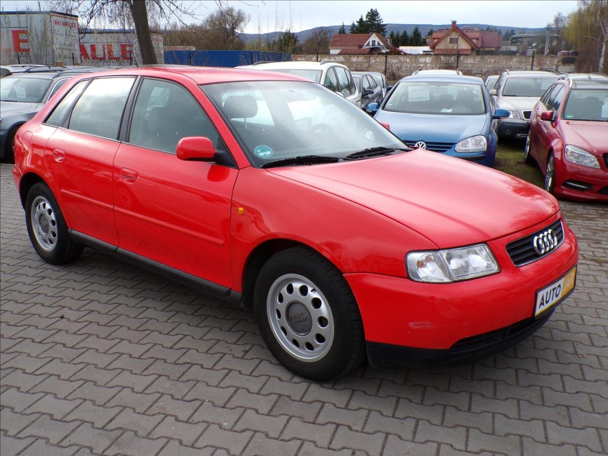 Audi A3 Hatchback 1,6 l 74 kw