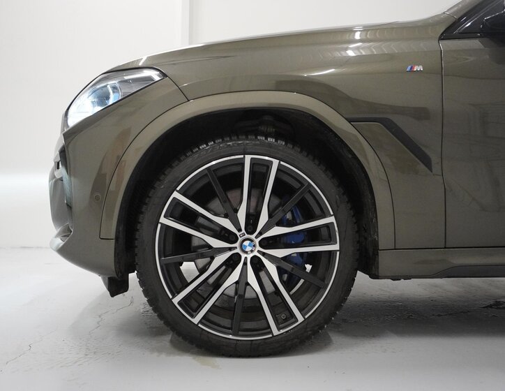 BMW X6 SUV 3,0 l 250 kw