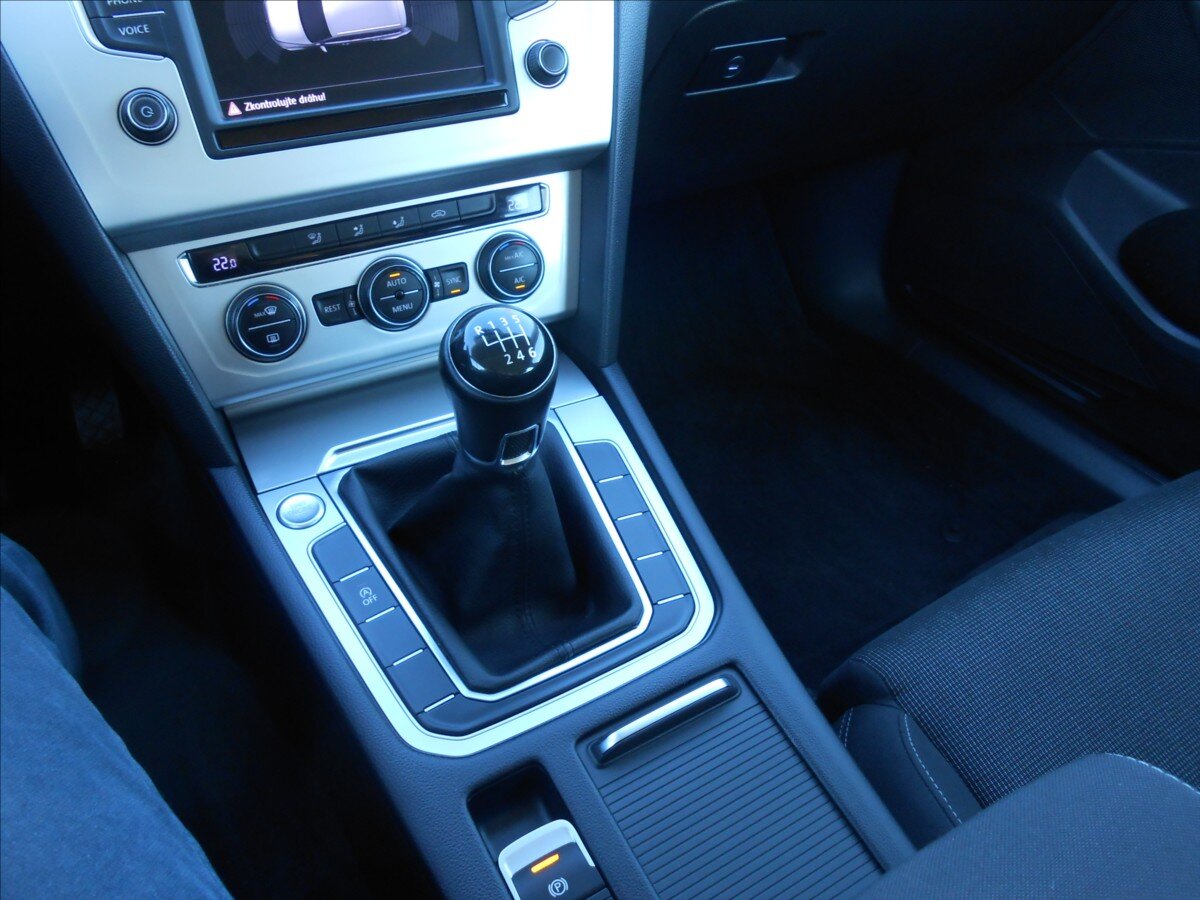 Volkswagen Passat Kombi 2,0 l 110 kw