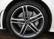 Mercedes-Benz CLS Sedan 3,0 l 270 kw