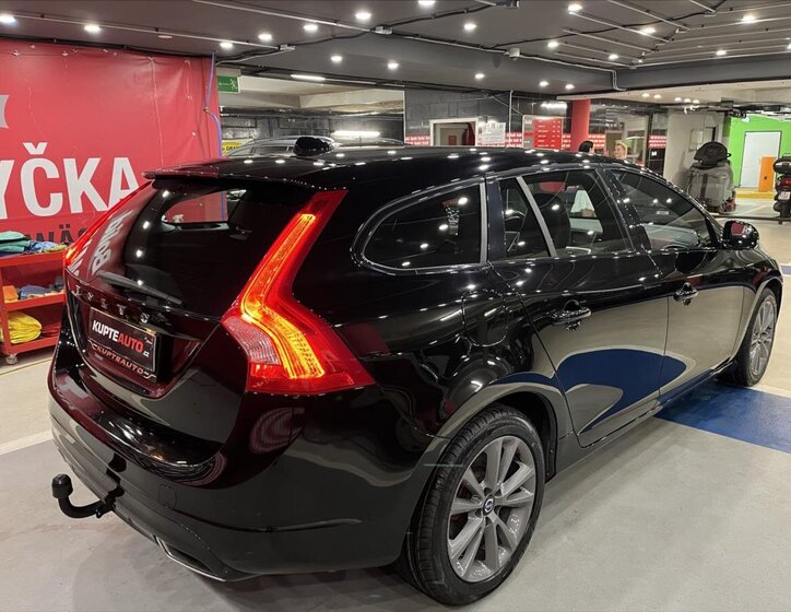 Volvo V60 6