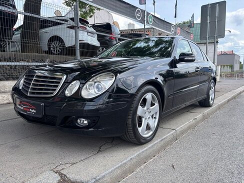 Mercedes-Benz Třídy E Sedan / Limuzína 3,0 l 140 kw