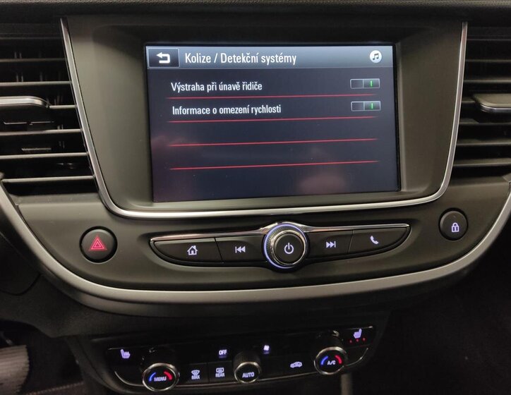 Opel Crossland X SUV 1,2 l 61 kw