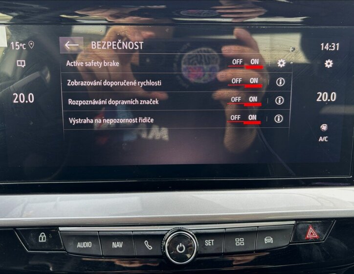 Opel Mokka SUV / Terénní 1,2 l 96 kw